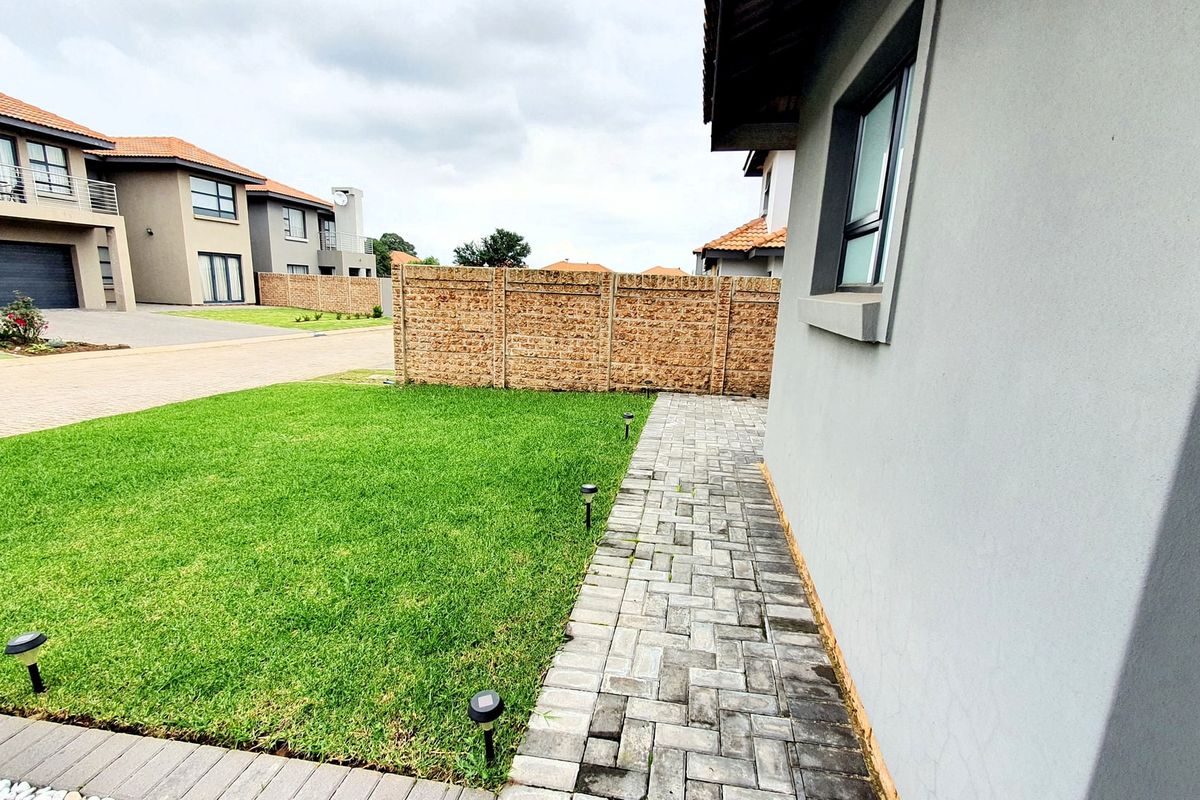 House For Sale In Boksburg - Photo 4
