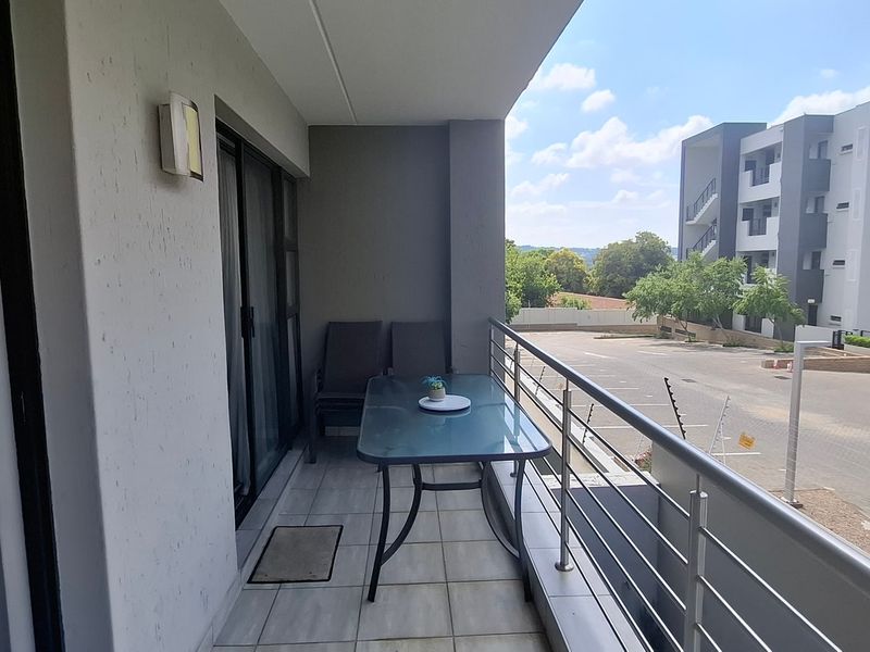 Apartment Rental Monthly In Sandton - Photo 9