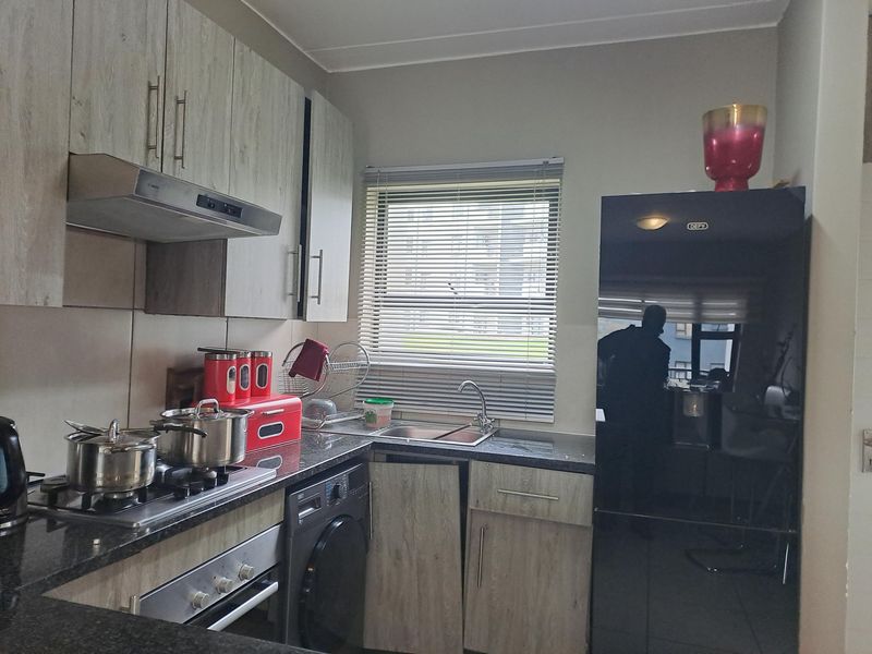 Apartment For Sale In Midrand - Photo 8
