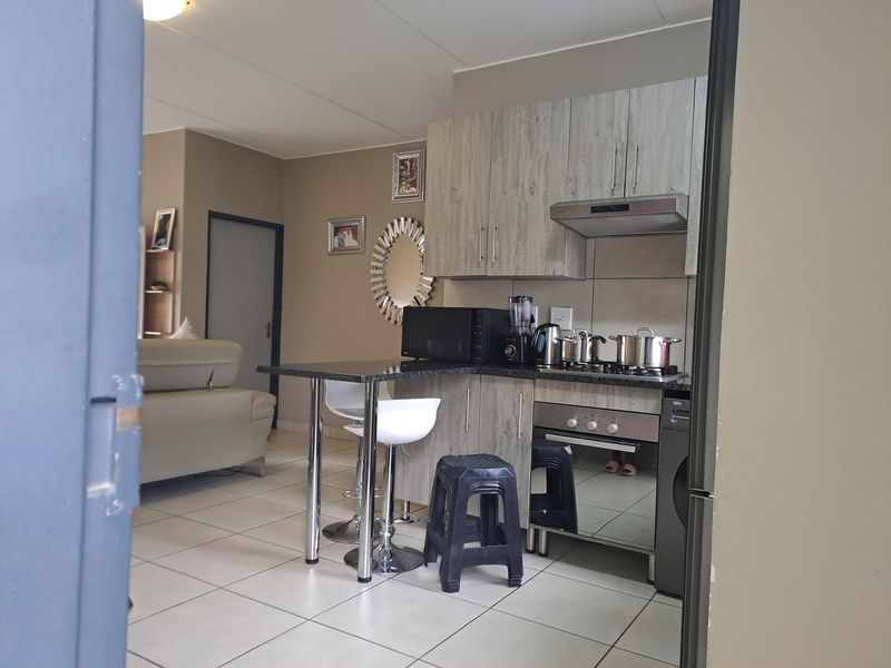 Apartment For Sale In Midrand - Photo 4