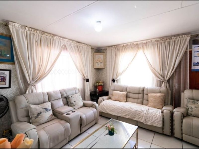 House For Sale In Midrand - Photo 9