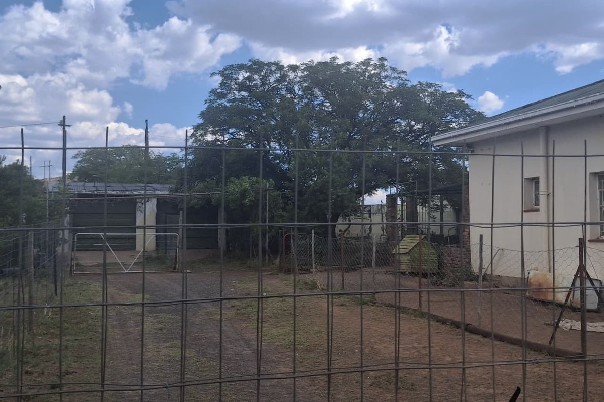 House For Sale In Steynsburg - Photo 5