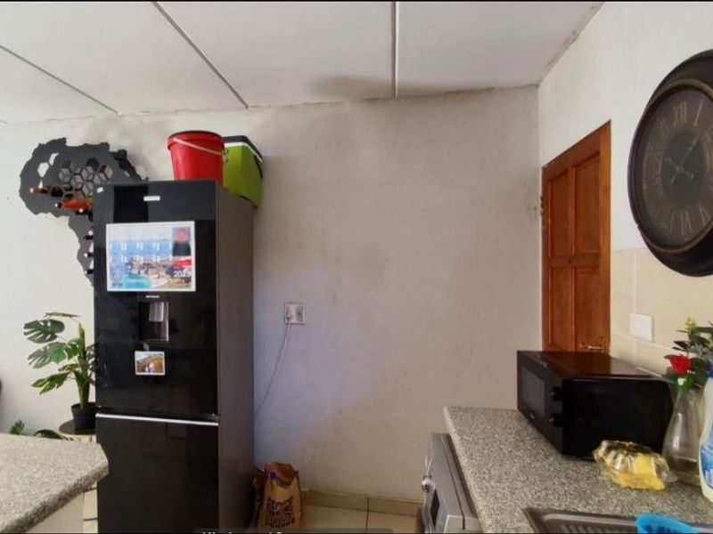 Apartment For Sale In Kempton Park - Photo 4