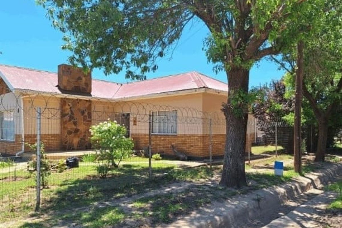 House Sold In Steynsburg - Photo 4