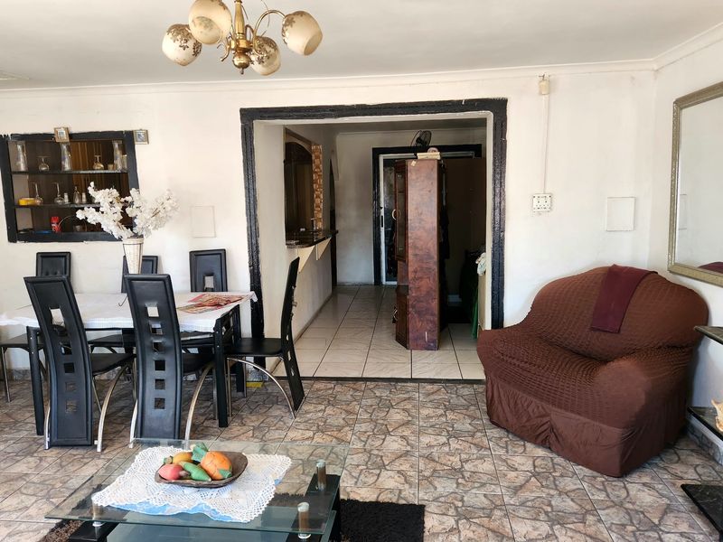 House For Sale In Mitchells Plain - Photo 5