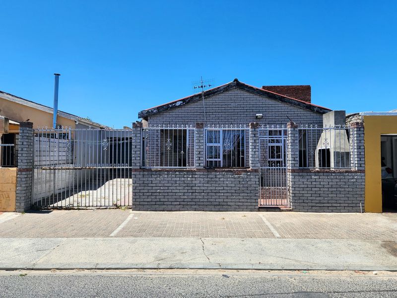 House For Sale In Mitchells Plain - Photo 1