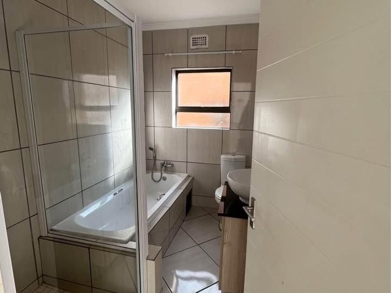 Apartment Rental Monthly In Benoni - Photo 9