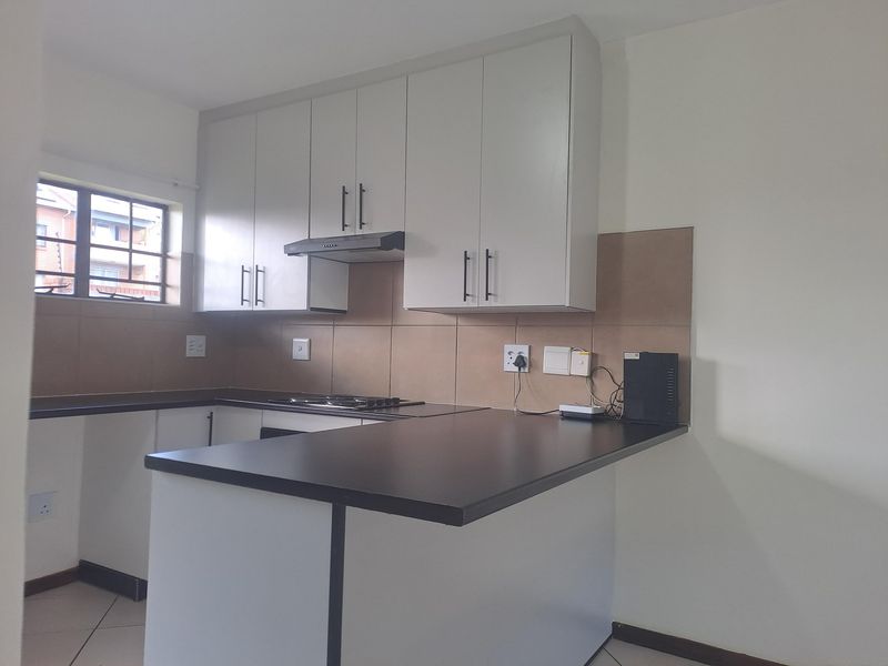 Apartment Rental Monthly In Midrand - Photo 8