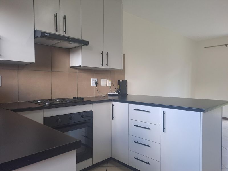 Apartment Rental Monthly In Midrand - Photo 7