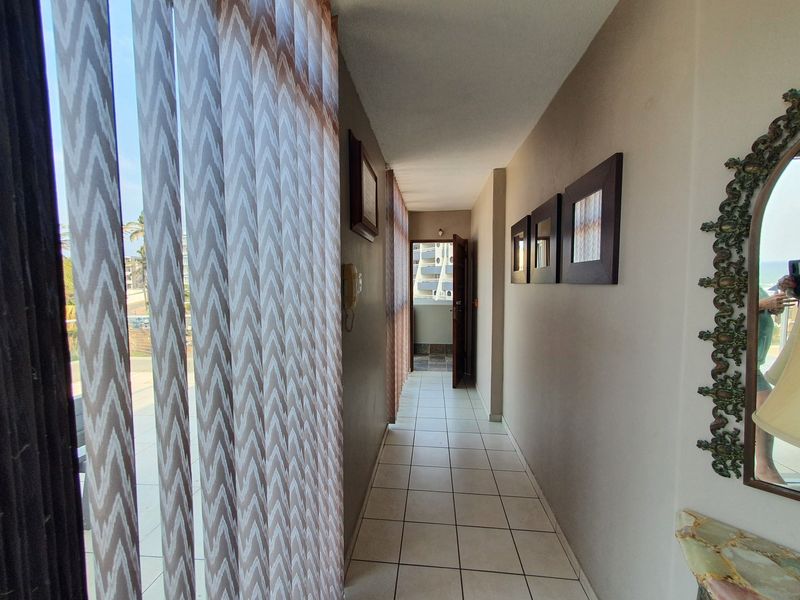 Apartment For Sale In Margate - Photo 3