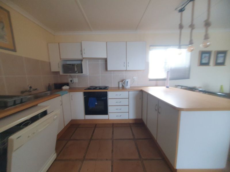 Apartment For Sale In Margate - Photo 8