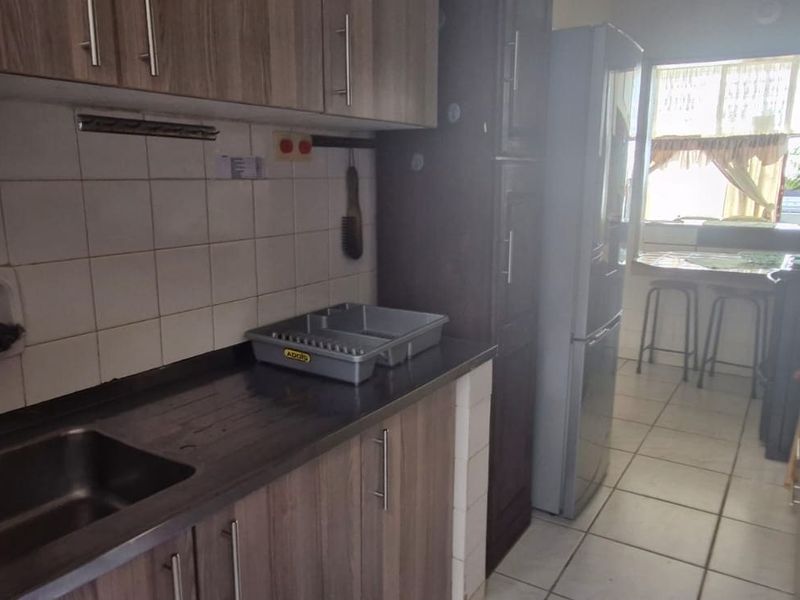 Apartment For Sale In Margate - Photo 8
