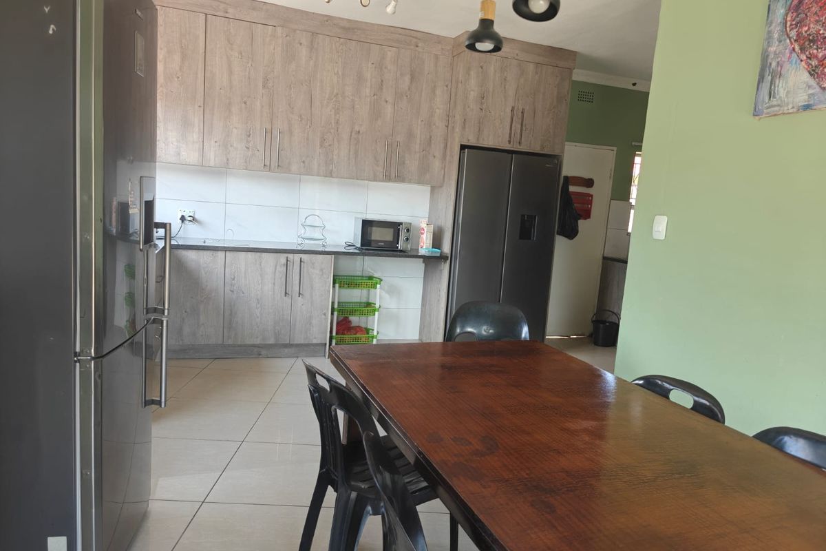 House For Sale In Randburg - Photo 2