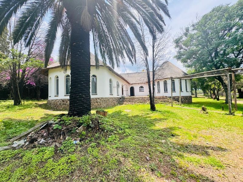 House For Sale In Midrand - Photo 2