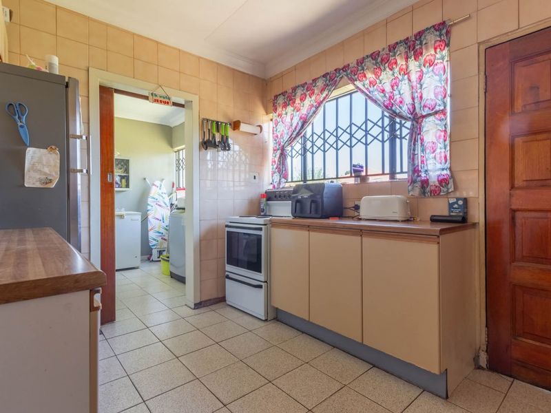 House For Sale In Springs - Photo 6