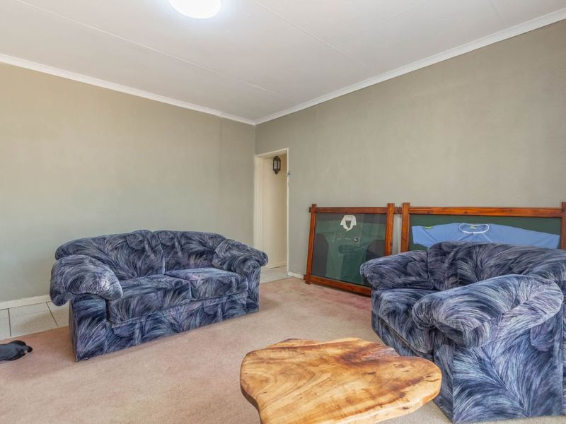 House For Sale In Springs - Photo 4