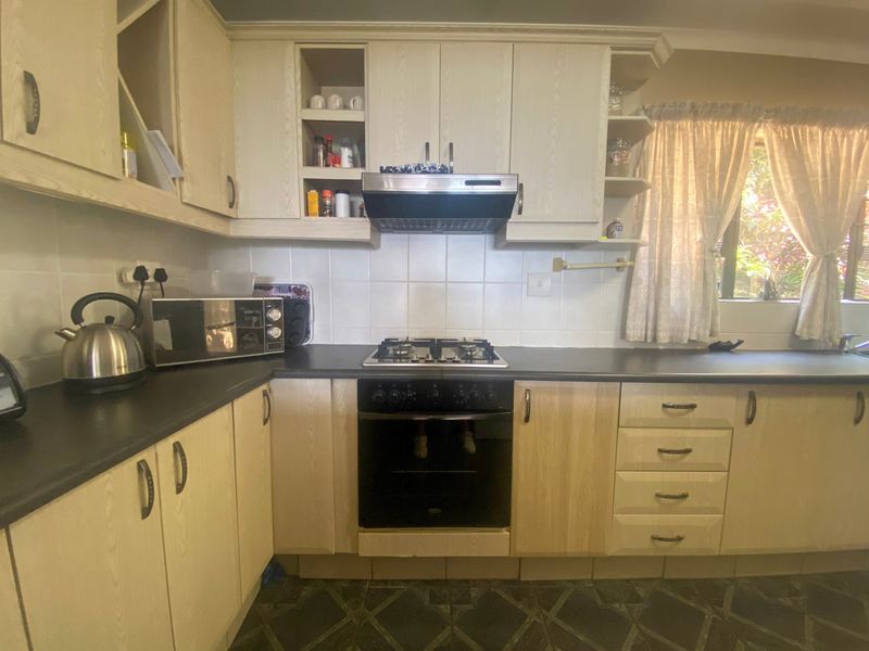 House For Sale In Port Edward - Photo 3