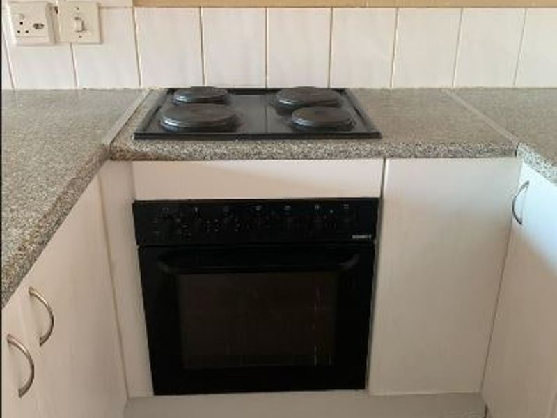 Apartment For Sale In Kempton Park - Photo 5