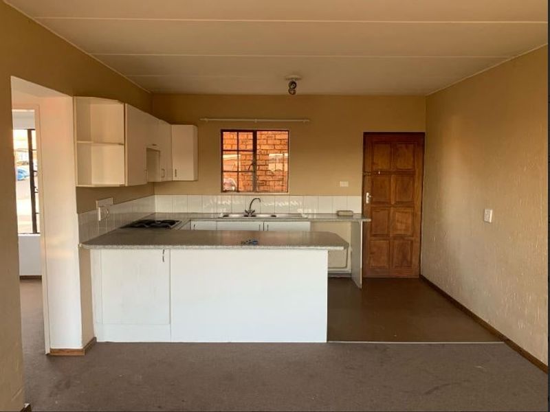 Apartment For Sale In Kempton Park - Photo 6