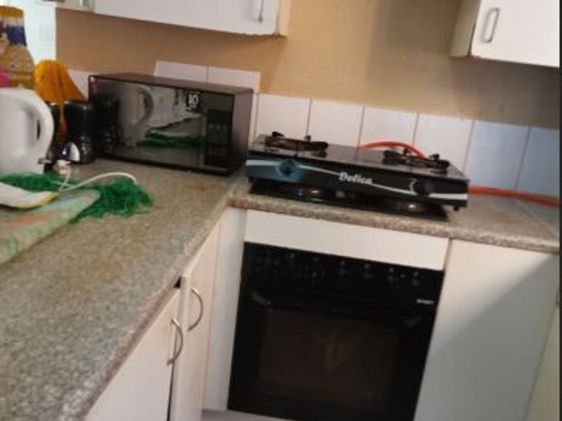 Apartment For Sale In Kempton Park - Photo 3