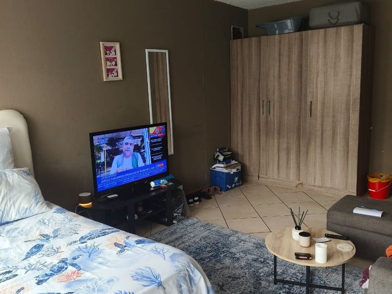 Apartment For Sale In Pretoria - Photo 10