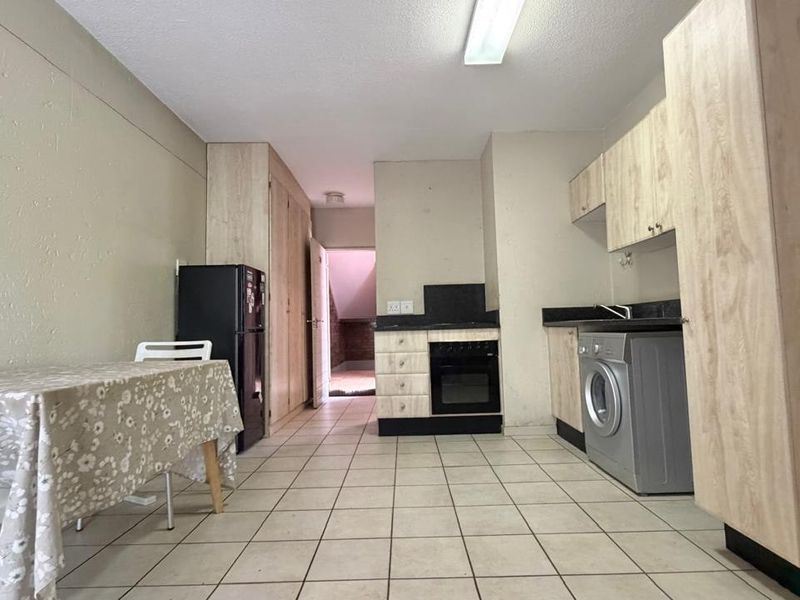 Apartment For Sale In Pretoria - Photo 7