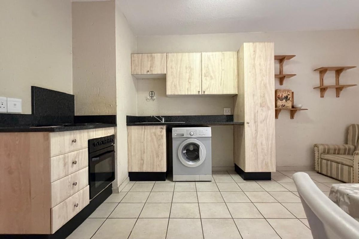 Apartment For Sale In Pretoria - Photo 3