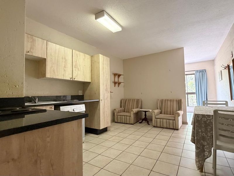 Apartment For Sale In Pretoria - Photo 5