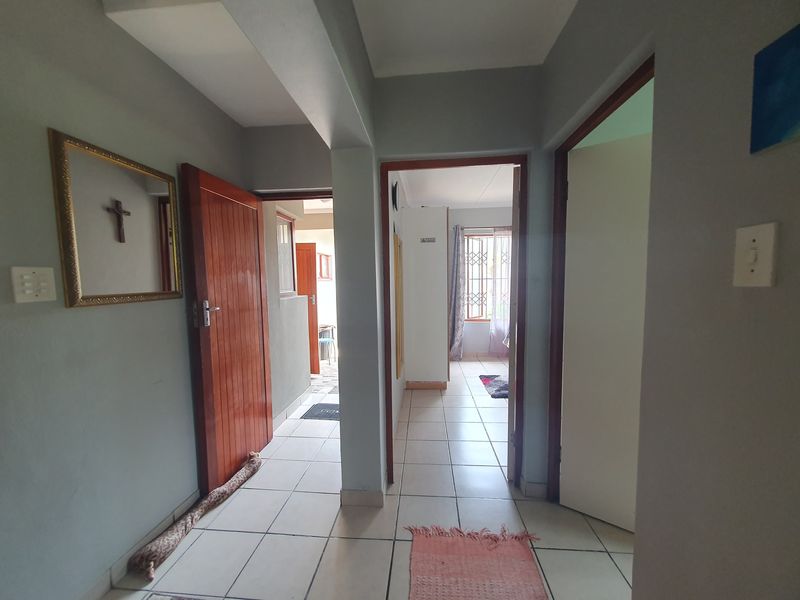 Townhouse For Sale In Port Shepstone - Photo 7