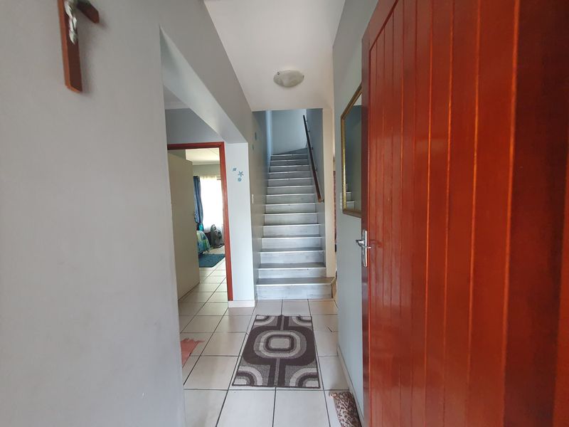 Townhouse For Sale In Port Shepstone - Photo 6