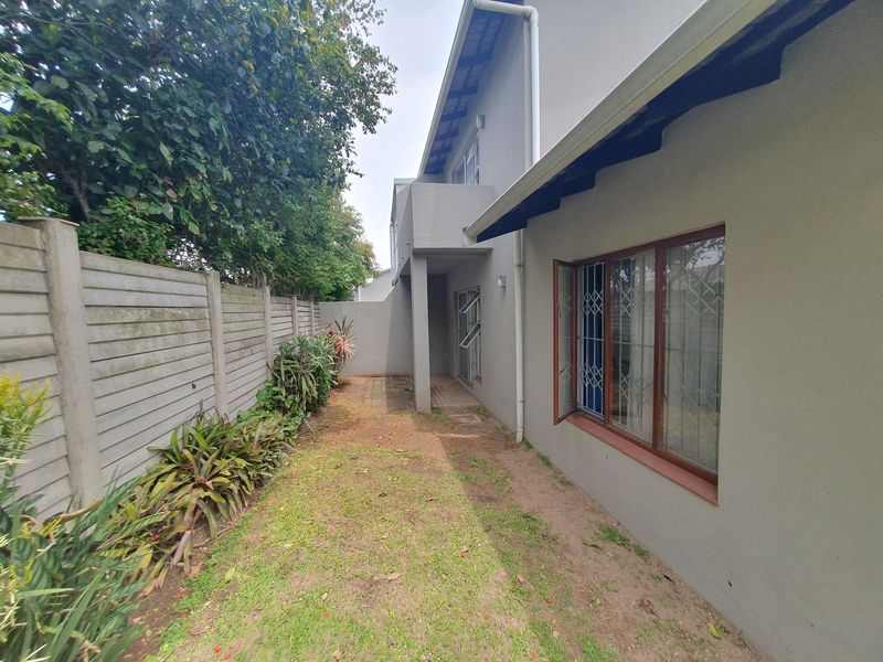 Townhouse For Sale In Port Shepstone - Photo 4