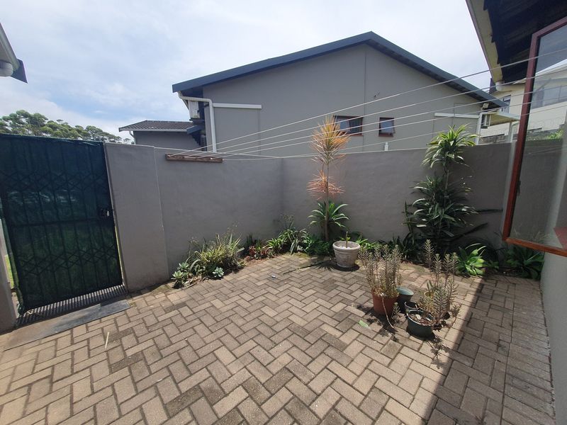 Townhouse For Sale In Port Shepstone - Photo 5