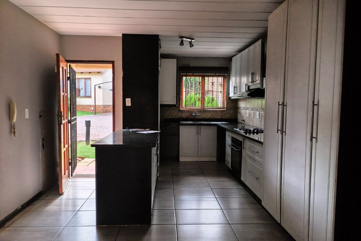 House For Sale In Johannesburg - Photo 3