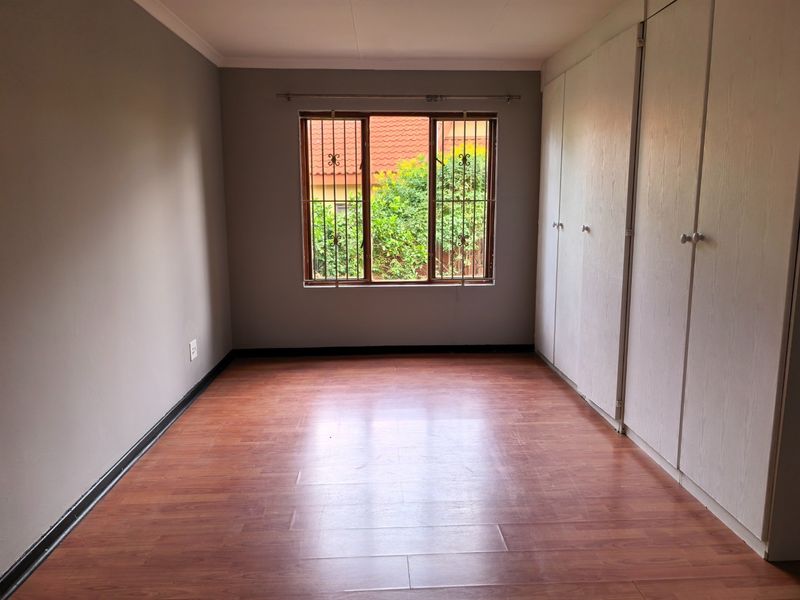 House For Sale In Johannesburg - Photo 4