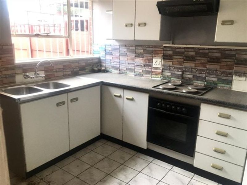 Apartment For Sale In Boksburg - Photo 2
