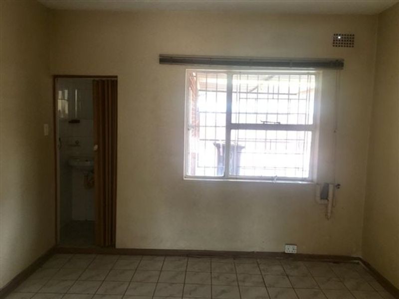 Apartment For Sale In Boksburg - Photo 4
