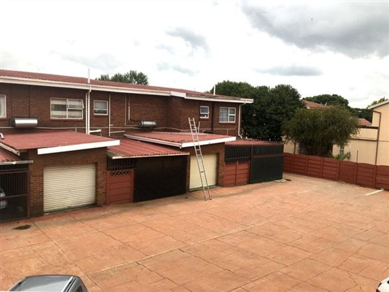 Apartment For Sale In Boksburg - Photo 6