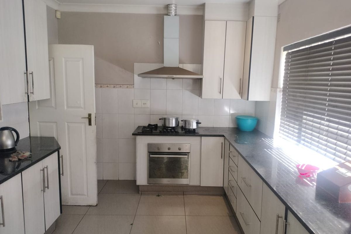 House For Sale In Germiston - Photo 4