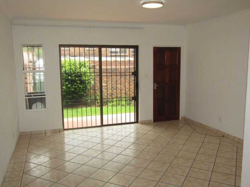 Townhouse For Sale In Sandton - Photo 7