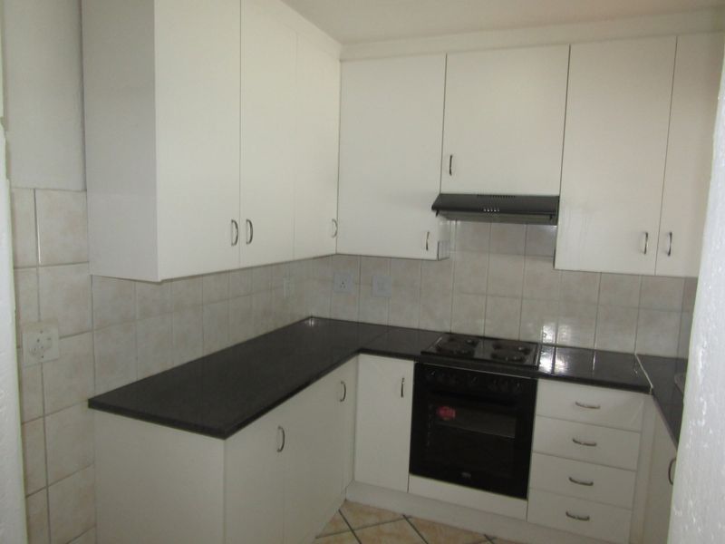 Townhouse For Sale In Sandton - Photo 9