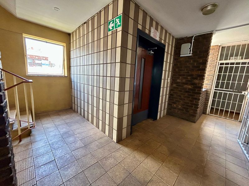 Apartment For Sale In Pretoria - Photo 4