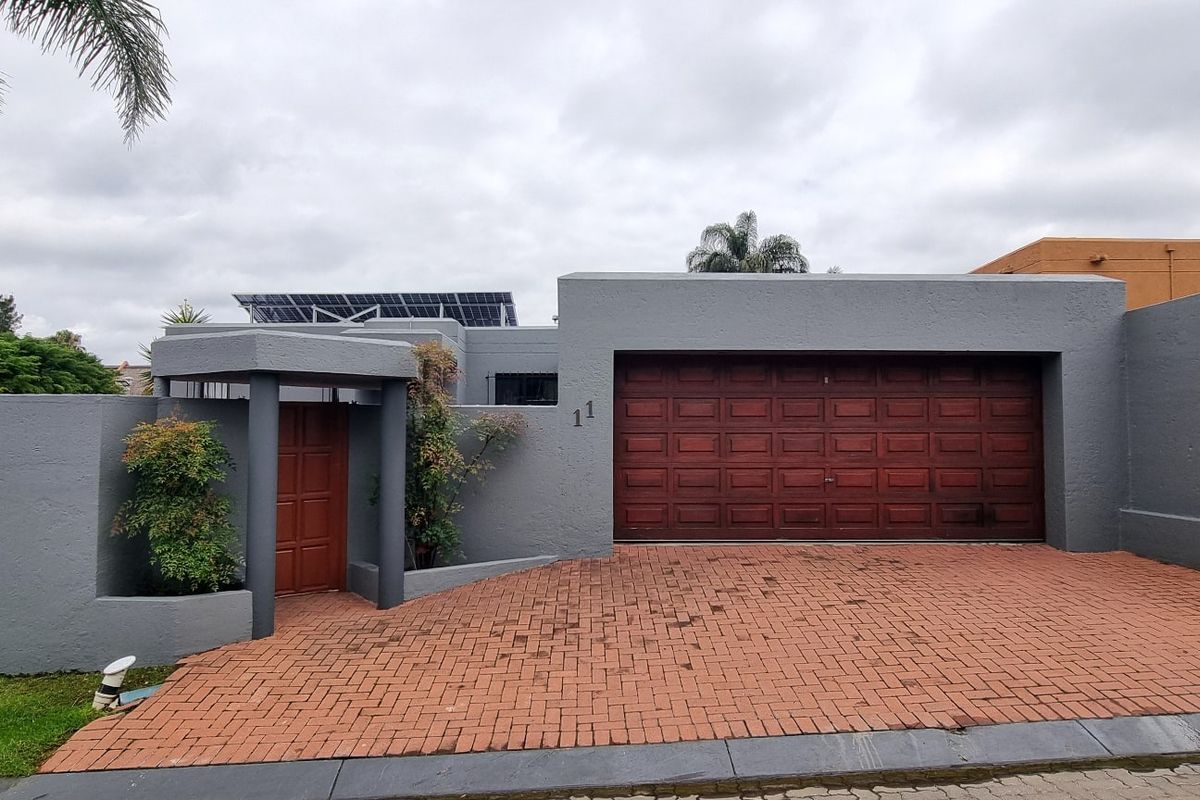 Cluster For Sale In Sandton - Photo 2