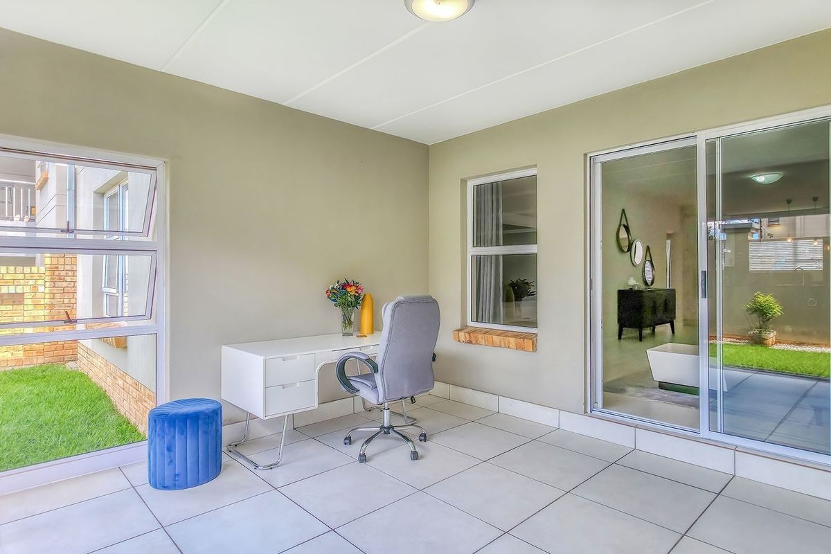 Apartment For Sale In Randburg - Photo 4