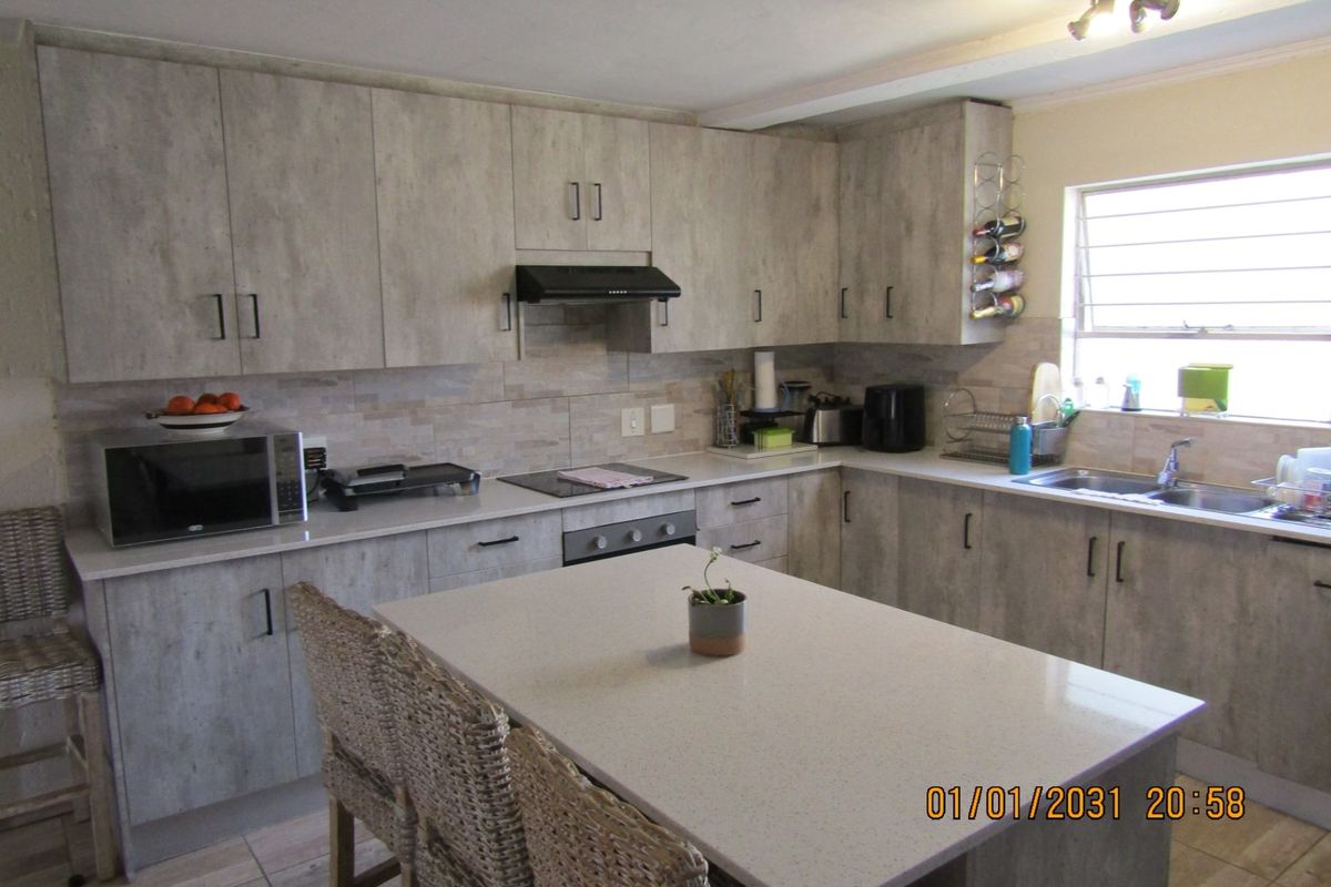 Cluster For Sale In Sandton - Photo 5