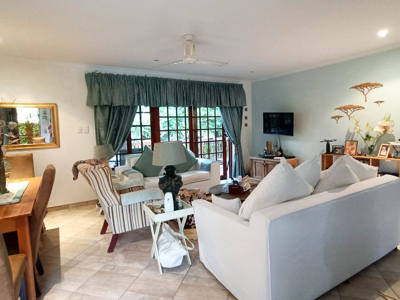 Townhouse For Sale In Margate - Photo 6