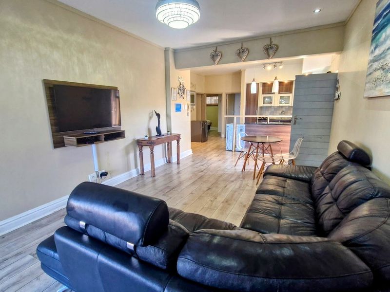 Apartment For Sale In Margate - Photo 6
