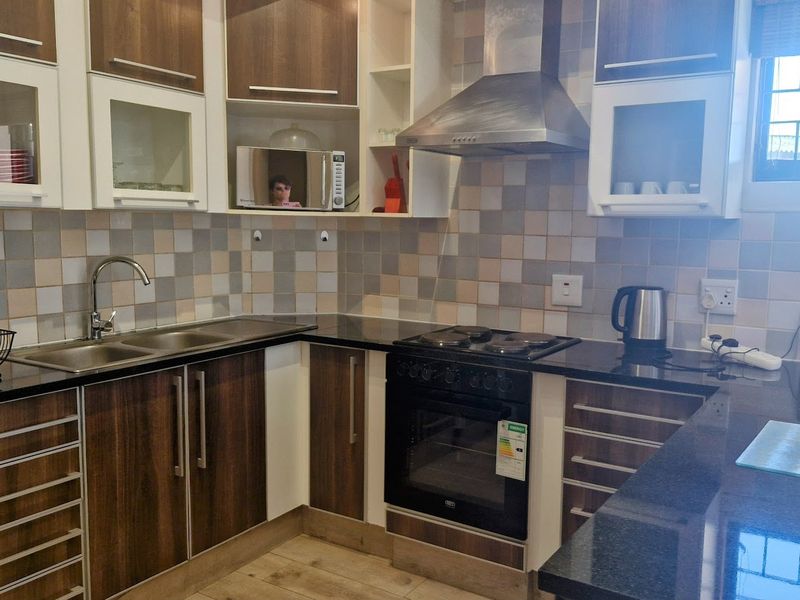 Apartment For Sale In Margate - Photo 4