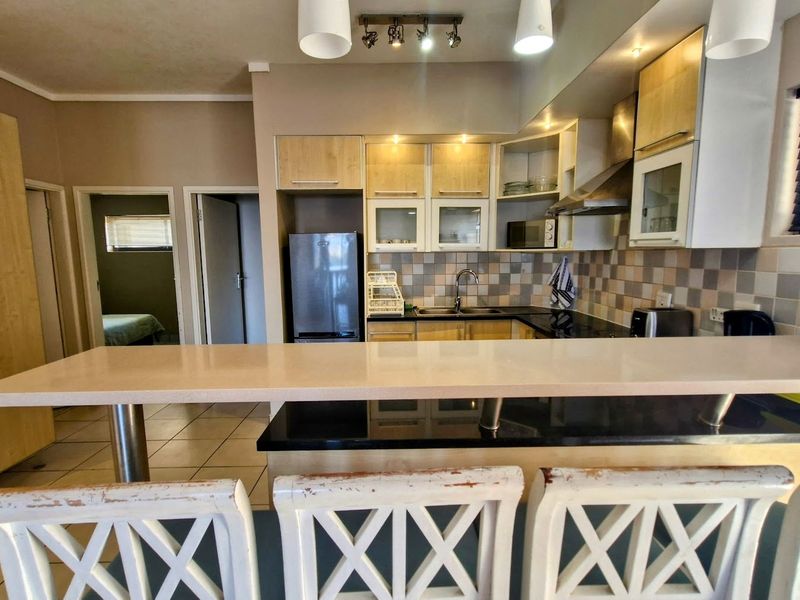 Apartment For Sale In Margate - Photo 3