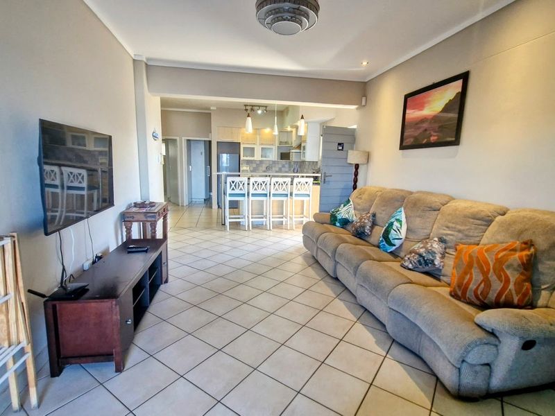 Apartment For Sale In Margate - Photo 2