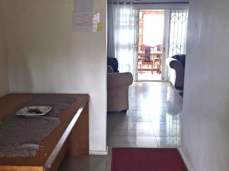 House For Sale In Port Edward - Photo 4